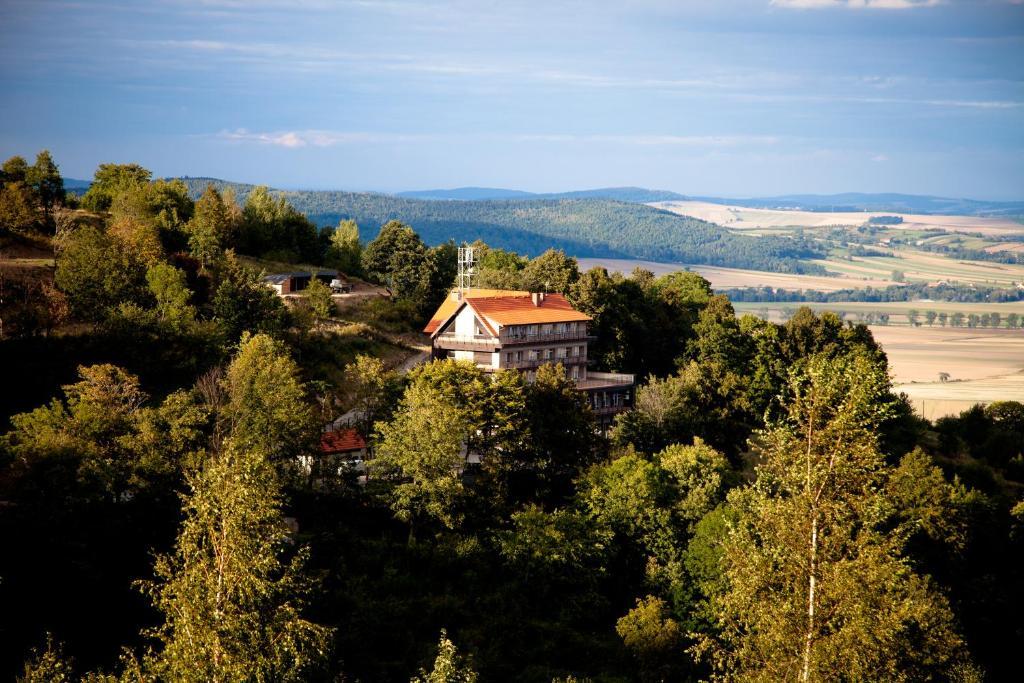Hotel Сребрна Гура Экстерьер фото