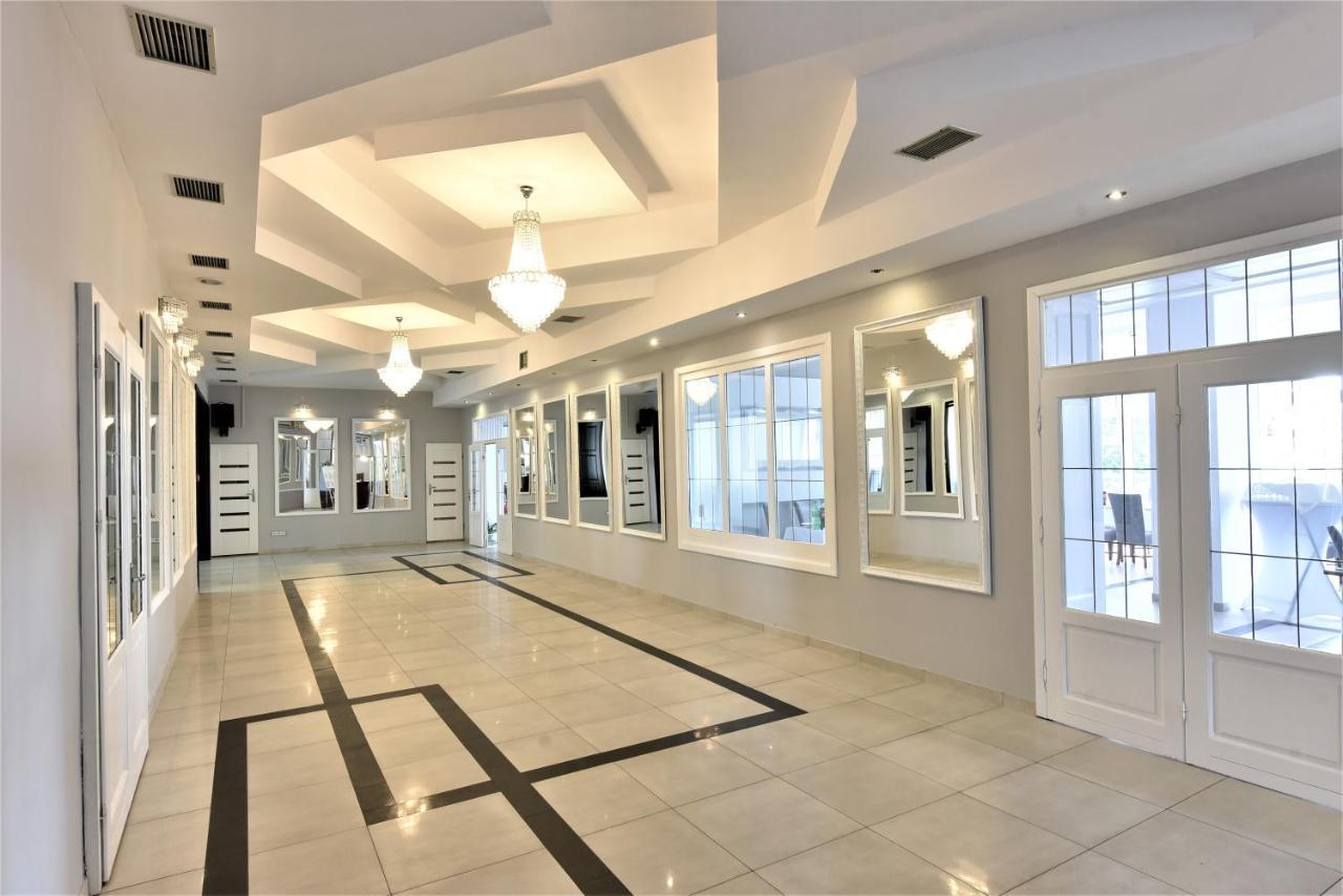 Hotel Сребрна Гура Экстерьер фото